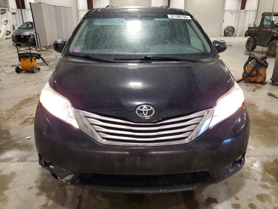 Photo 5 from auction – 2016 TOYOTA SIENNA with VIN 5TDDK3DC0GS136783