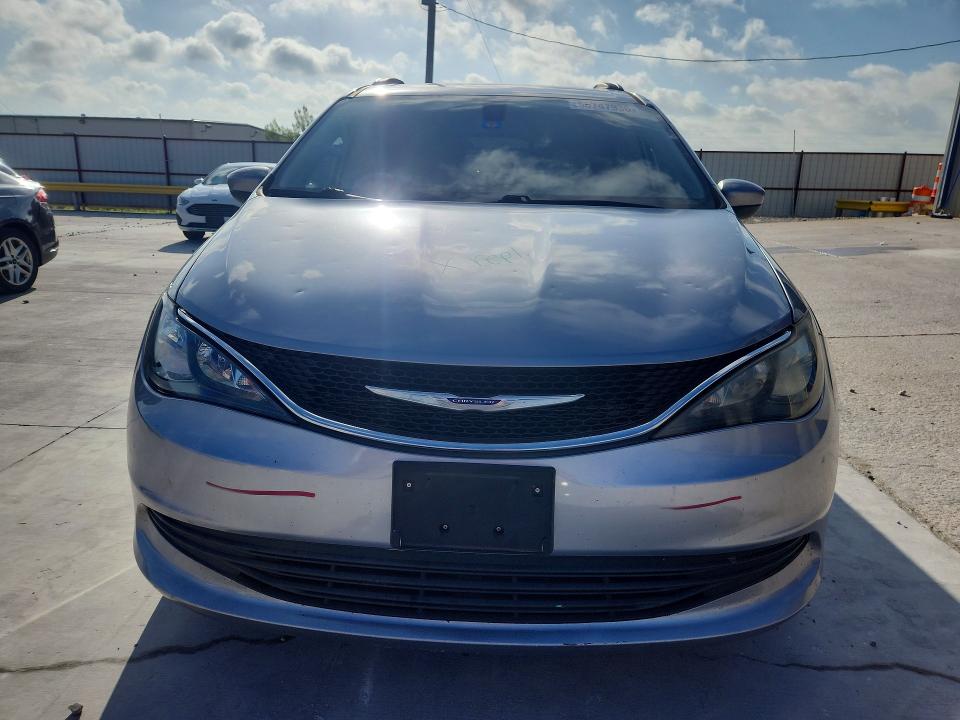Photo 5 from auction – 2020 CHRYSLER VOYAGER with VIN 2C4RC1DG9LR265411