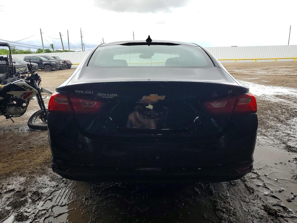 Photo 6 from auction – 2017 CHEVROLET MALIBU with VIN 1G1ZE5ST2HF118520