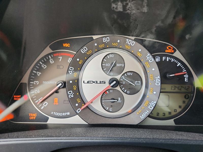 Photo 9 from auction – 2004 LEXUS IS with VIN JTHBD192040081464