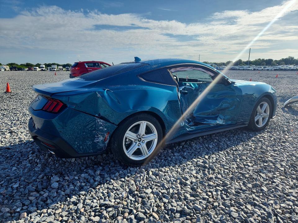 Photo 3 from auction – 2026 FORD MUSTANG with VIN 1FA6P8TH7T5117190