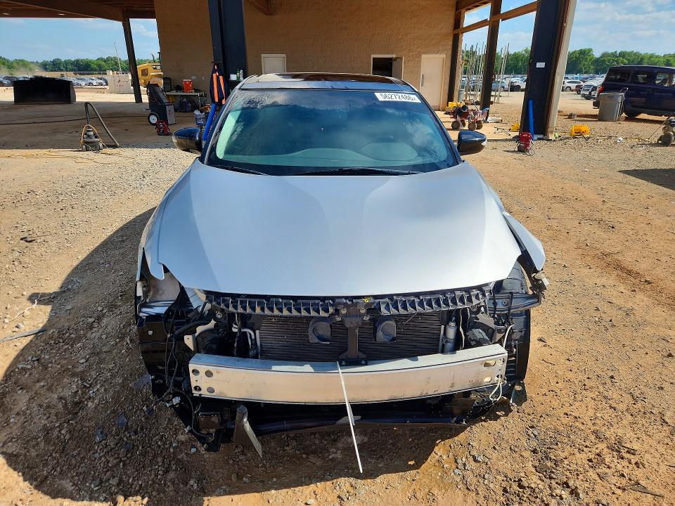 Photo 5 from auction – 2017 NISSAN MAXIMA with VIN 1N4AA6AP9HC436121