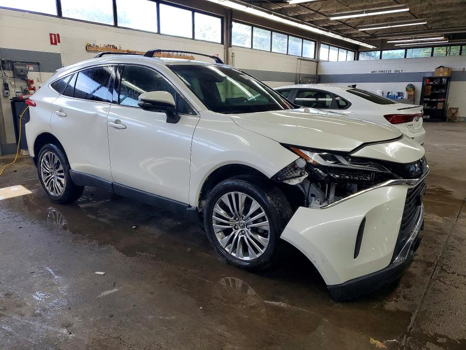 Foto 4 de la subasta – 2022 TOYOTA VENZA con VIN JTEAAAAH2NJ110895