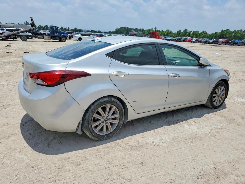 Снимка 3 от търг – 2015 HYUNDAI ELANTRA с VIN 5NPDH4AE6FH602912