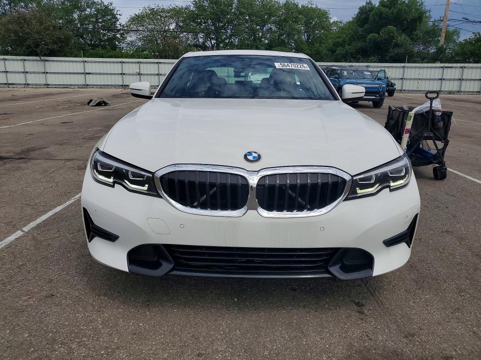 Фото 5 с аукциона – 2020 BMW 330XI с VIN 3MW5R7J00L8B22058