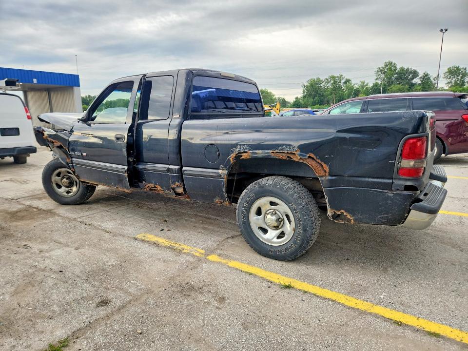 Photo 2 from auction – 1999 DODGE RAM 1500 with VIN 3B7HC13Y9XG184443