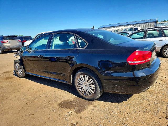 Photo 2 from auction – 2015 VOLKSWAGEN PASSAT with VIN 1VWAT7A32FC003001