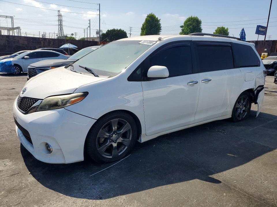 Photo 1 from auction – 2017 TOYOTA SIENNA with VIN 5TDXZ3DC2HS786712