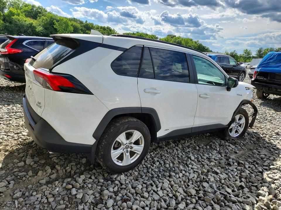Photo 3 from auction – 2020 TOYOTA RAV4 with VIN 2T3LWRFV2LW084051