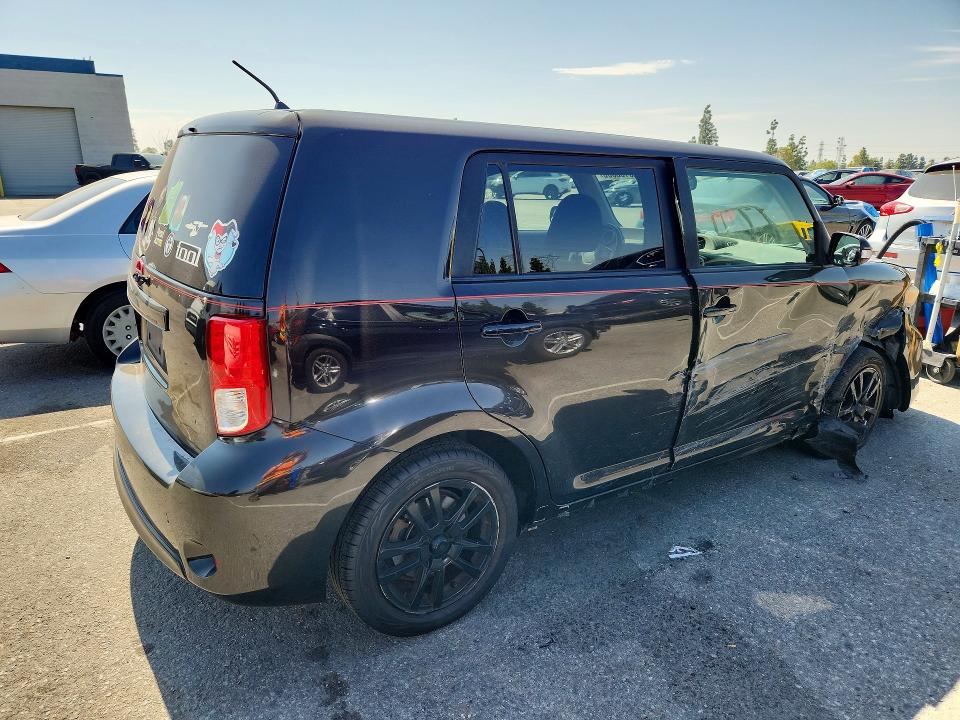 Photo 3 from auction – 2015 SCION XB with VIN JTLZE4FE0FJ079972