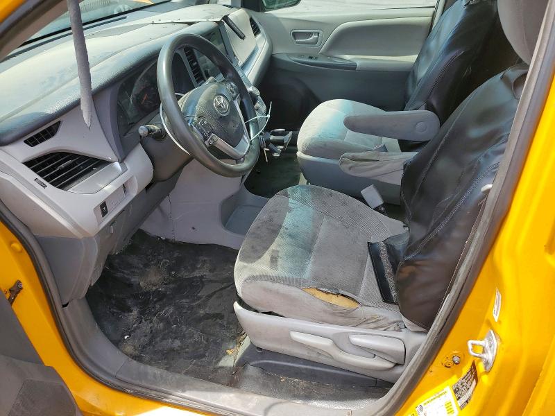 Photo 7 from auction – 2017 TOYOTA SIENNA with VIN 5TDZZ3DC3HS844531