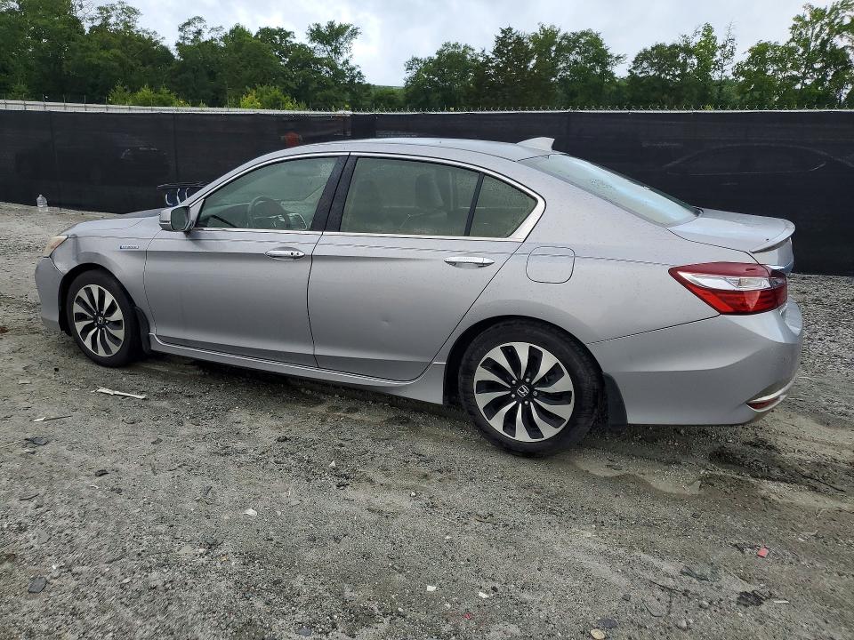 Photo 2 from auction – 2017 HONDA ACCORD with VIN JHMCR6F75HC010686