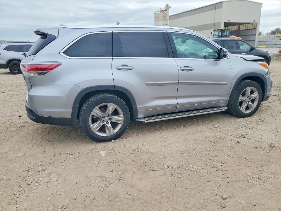 Photo 3 from auction – 2015 TOYOTA HIGHLANDER with VIN 5TDDKRFH9FS222068