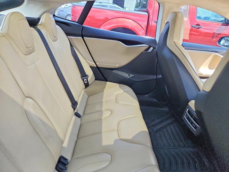 Photo 10 from auction – 2014 TESLA MODEL S with VIN 5YJSA1H17EFP47435