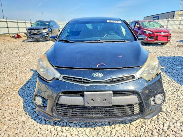 Photo 5 from auction – 2016 KIA FORTE with VIN KNAFZ5A39G5636495