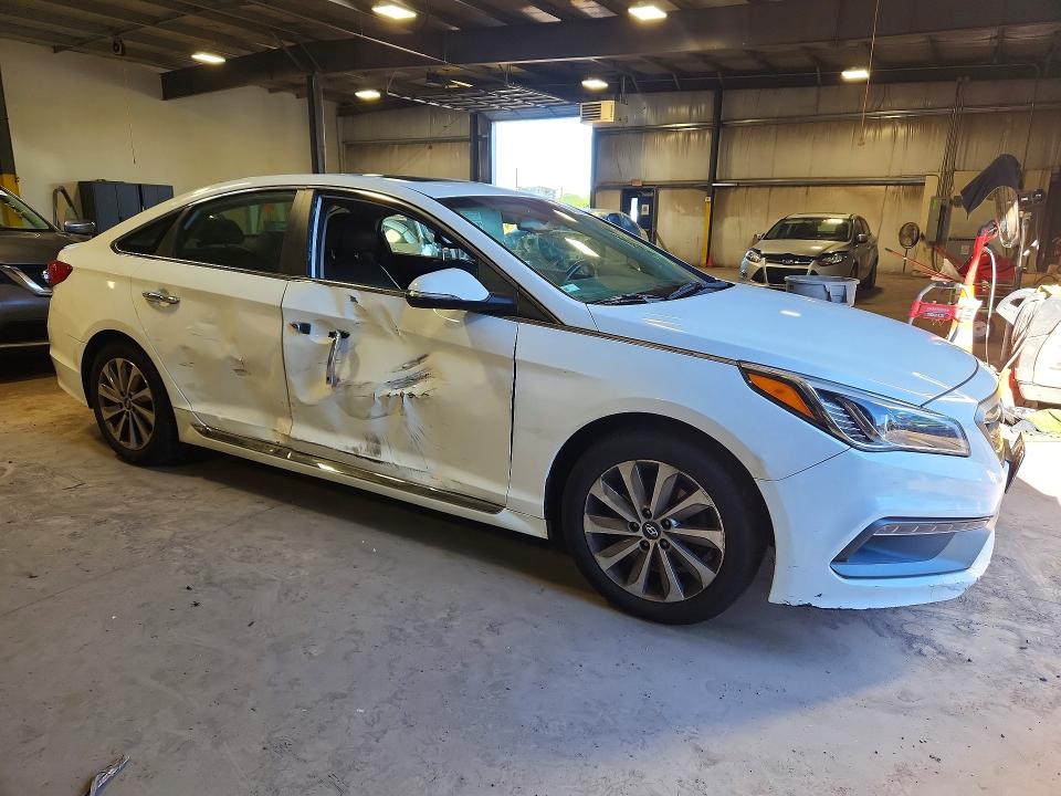 Photo 4 from auction – 2017 HYUNDAI SONATA with VIN 5NPE34AF3HH463594