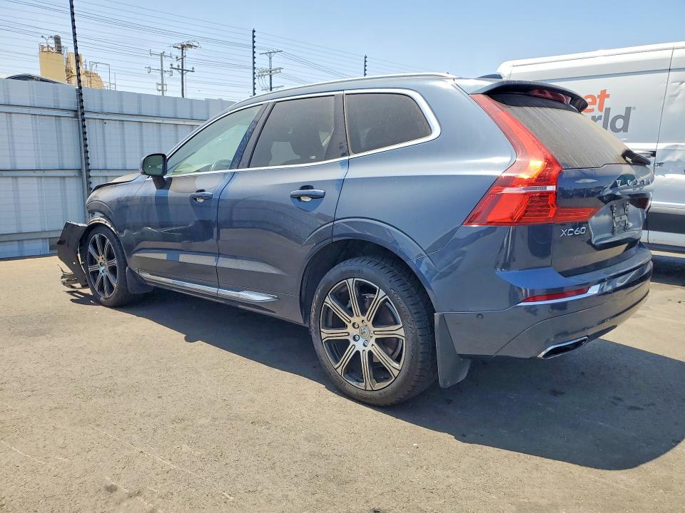 Photo 2 from auction – 2018 VOLVO XC60 with VIN YV4A22RLXJ1017467