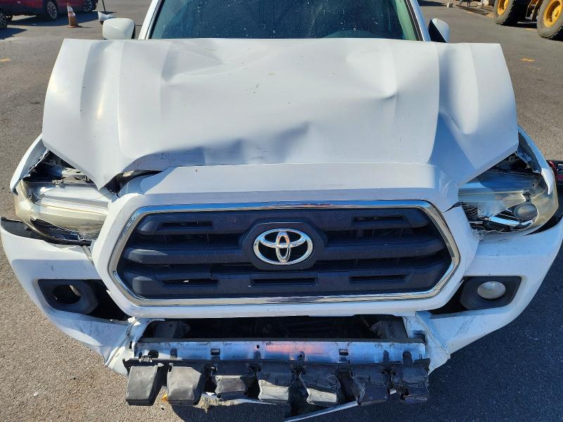 Photo 11 from auction – 2017 TOYOTA TACOMA with VIN 3TMAZ5CN2HM047733