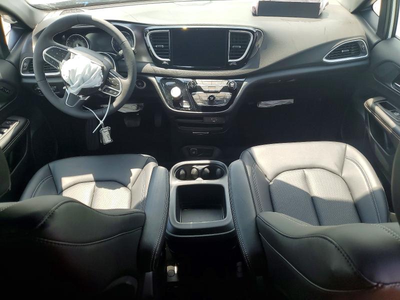 Photo 8 from auction – 2026 CHRYSLER PACIFICA with VIN 2C4RC1BGXTR280941