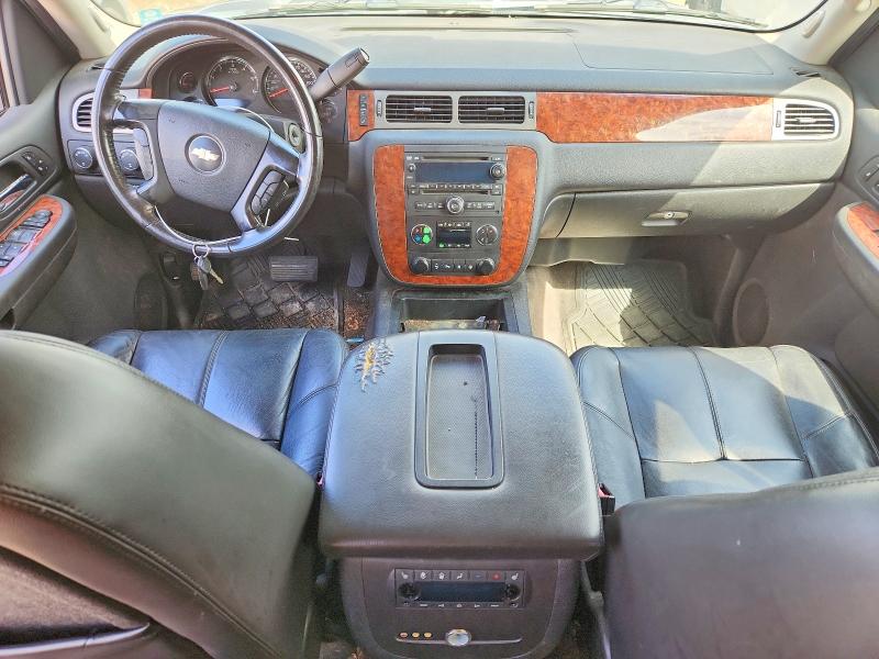 Photo 8 from auction – 2008 CHEVROLET SUBURBAN with VIN 1GNFK16368J224723