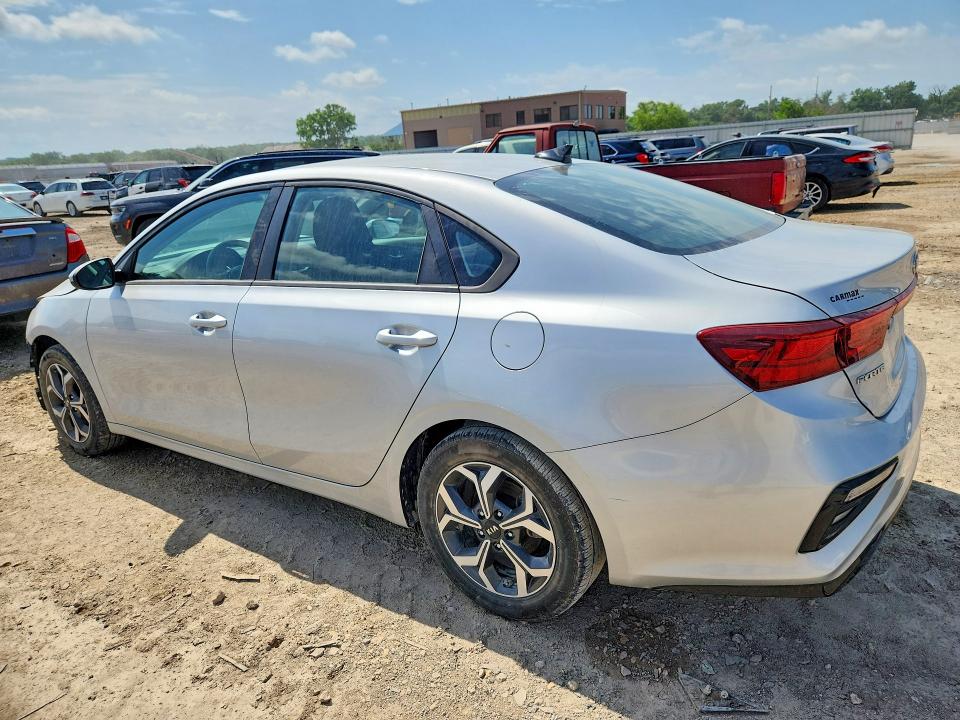 Photo 2 from auction – 2020 KIA FORTE with VIN 3KPF24ADXLE142414
