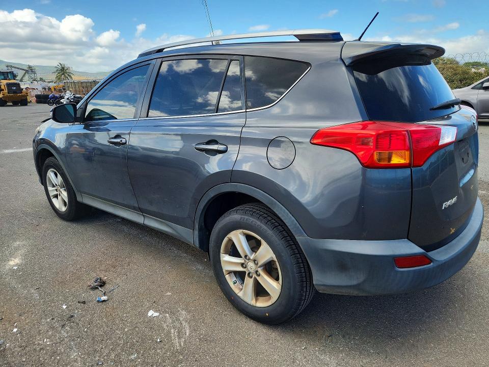 Photo 2 from auction – 2013 TOYOTA RAV4 with VIN JTMWFREV1DD009581