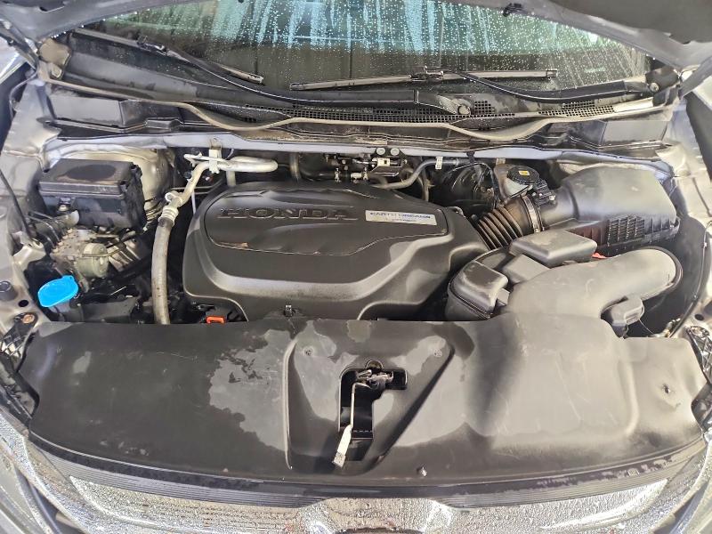 Photo 12 from auction – 2018 HONDA ODYSSEY with VIN 5FNRL6H73JB013203
