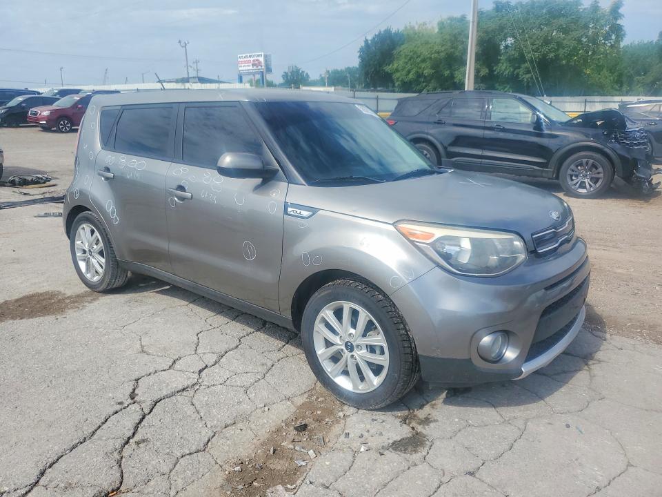 Photo 4 from auction – 2018 KIA SOUL with VIN KNDJP3A53J7585600