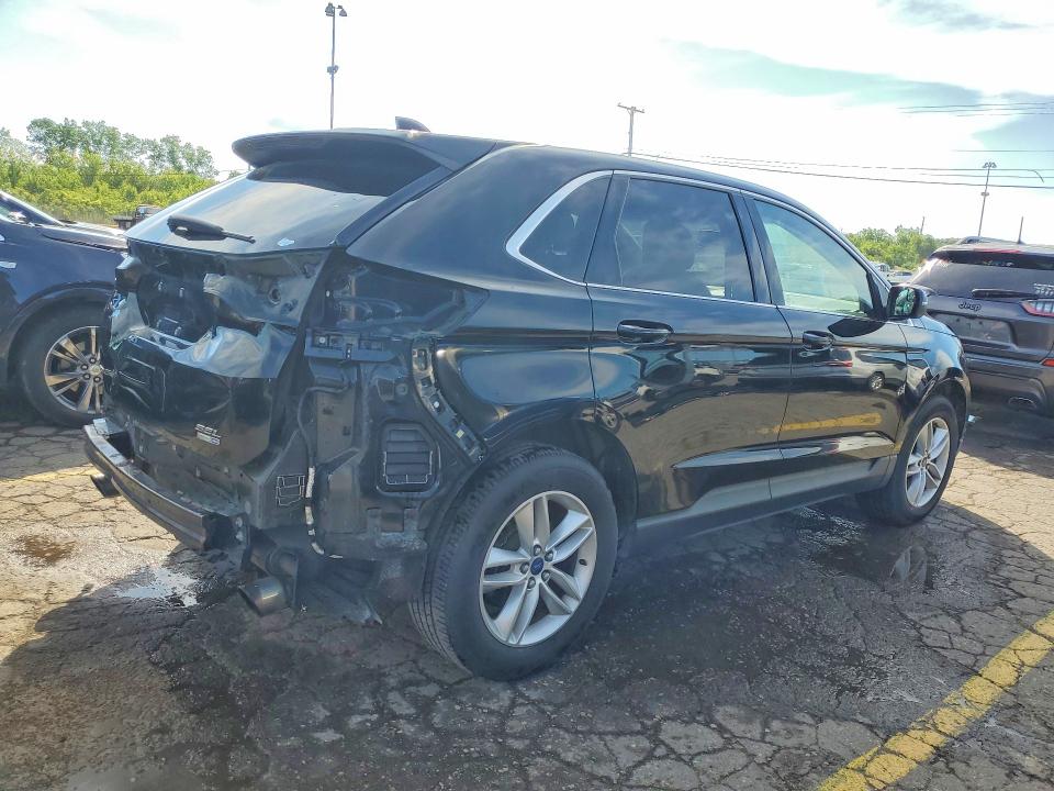 Photo 3 from auction – 2016 FORD EDGE with VIN 2FMPK4J90GBB57397