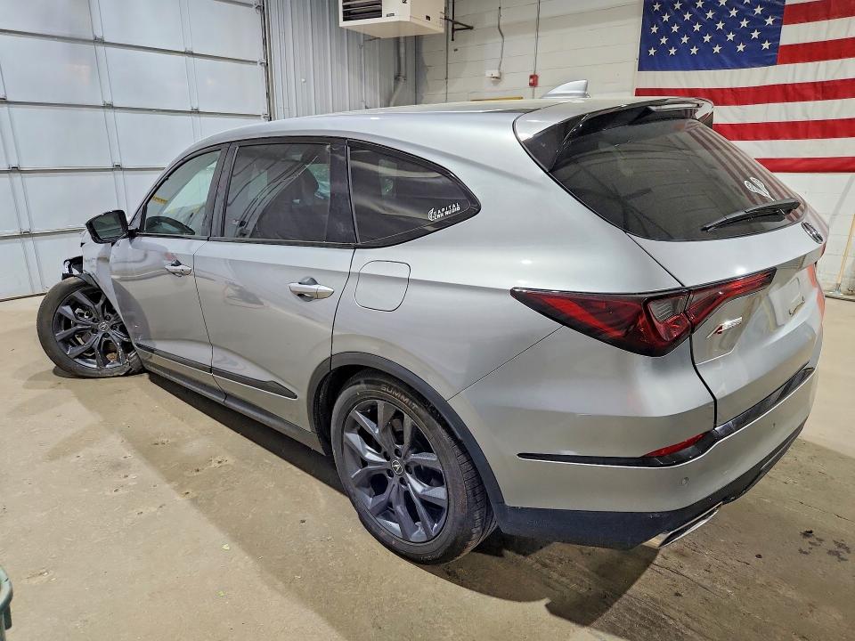 Photo 2 from auction – 2023 ACURA MDX with VIN 5J8YE1H02PL030125