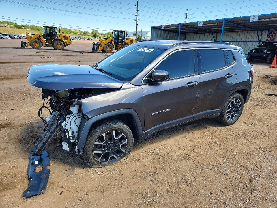 JEEP COMPASS 2018 with VIN 3C4NJDBB5JT114735 - Photo from auction
