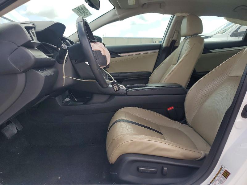 Photo 7 from auction – 2017 HONDA CIVIC with VIN 2HGFC1F76HH654974