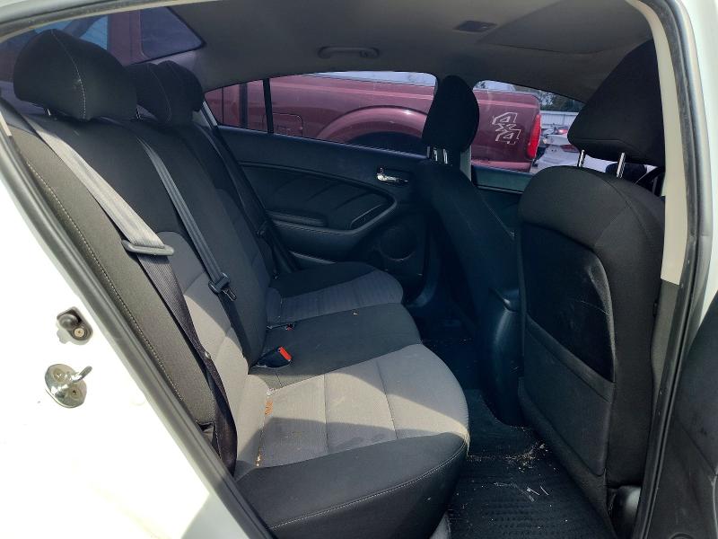Photo 10 from auction – 2018 KIA FORTE with VIN 3KPFL4A70JE214676