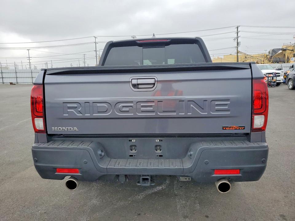 Photo 6 from auction – 2025 HONDA RIDGELINE with VIN 5FPYK3F63SB017476