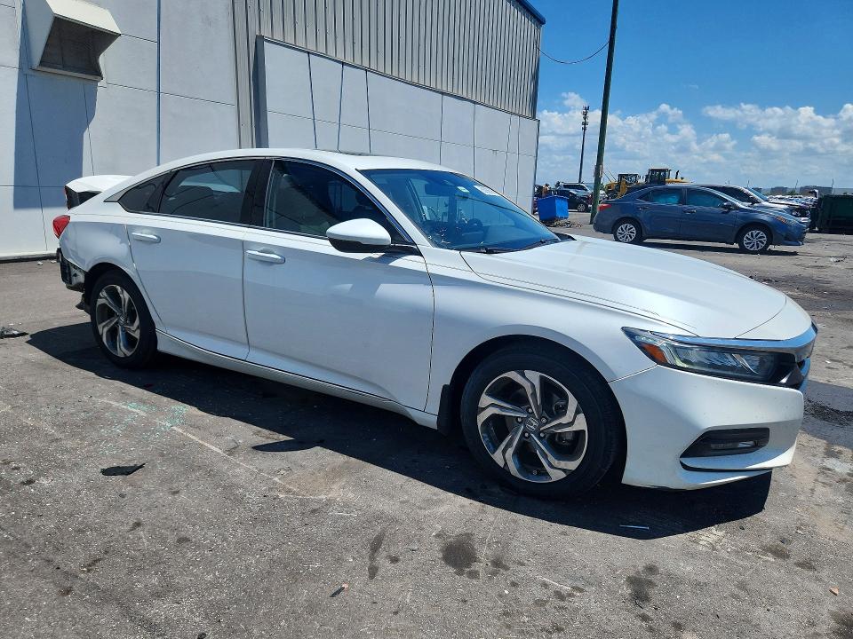 Photo 4 from auction – 2019 HONDA ACCORD with VIN 1HGCV1F59KA080274