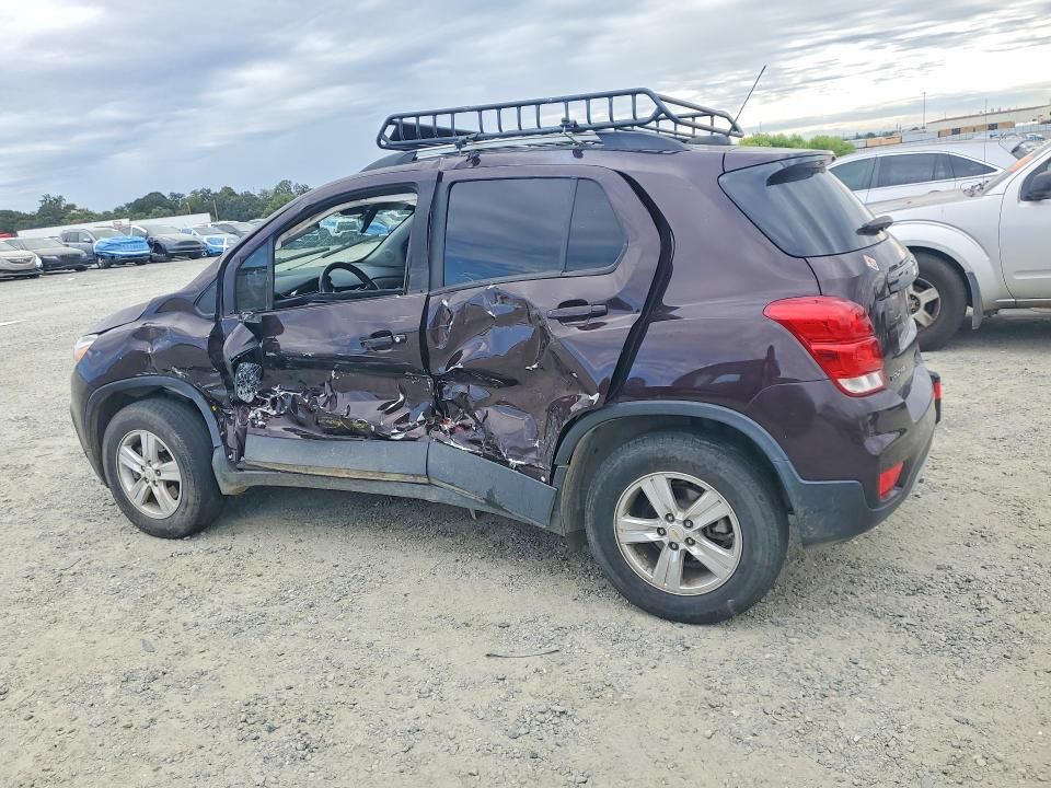 Photo 2 from auction – 2021 CHEVROLET TRAX with VIN KL7CJPSB0MB332013