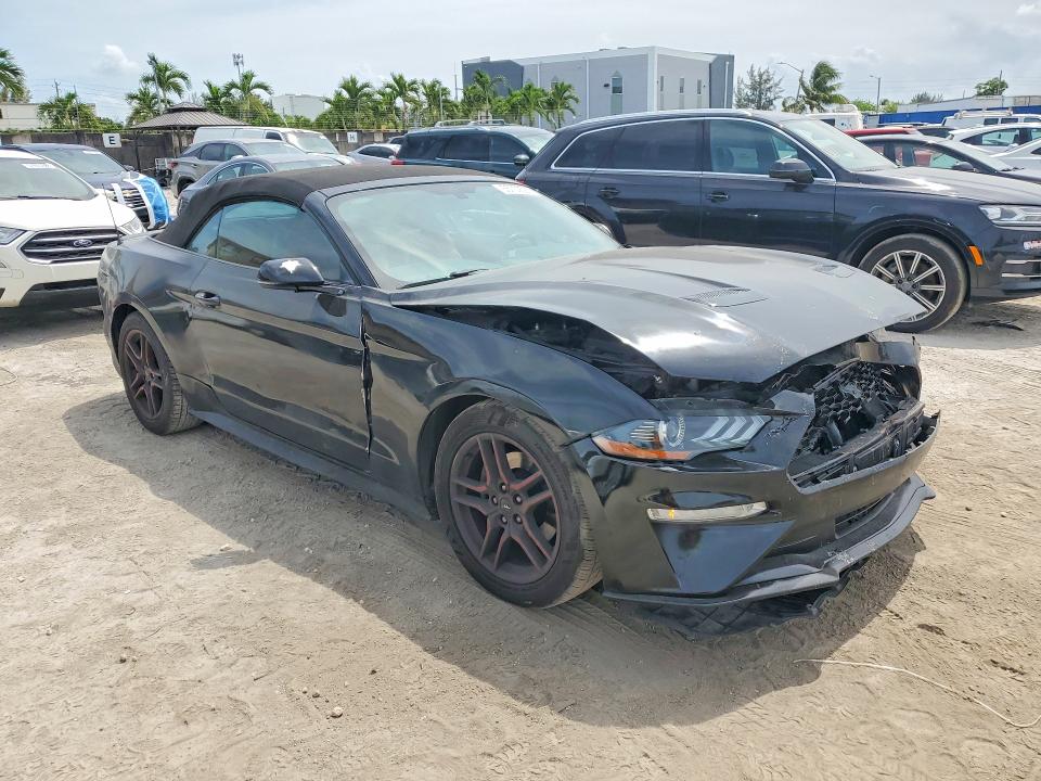 Photo 4 from auction – 2018 FORD MUSTANG with VIN 1FATP8UH1J5117782