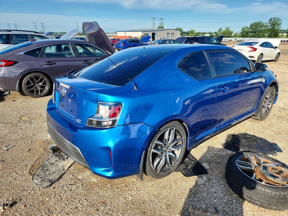 Photo 3 from auction – 2015 SCION TC with VIN JTKJF5C77F3094032