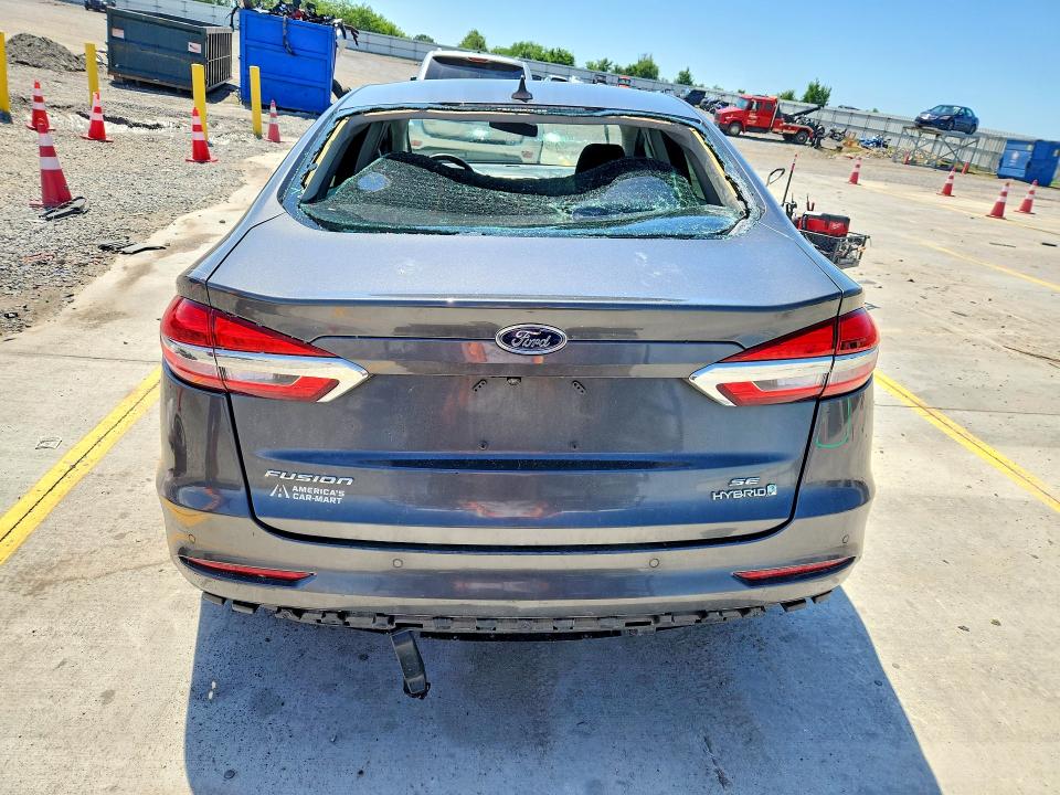 Photo 6 from auction – 2019 FORD FUSION with VIN 3FA6P0LU0KR261805