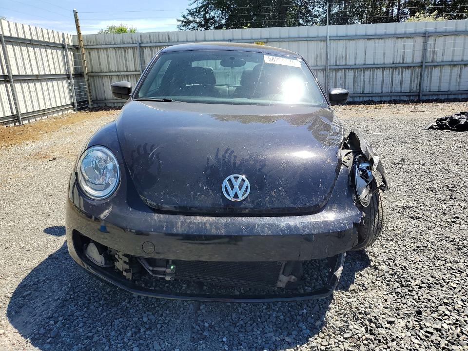 Photo 5 from auction – 2016 VOLKSWAGEN BEETLE with VIN 3VWF17ATXGM611392