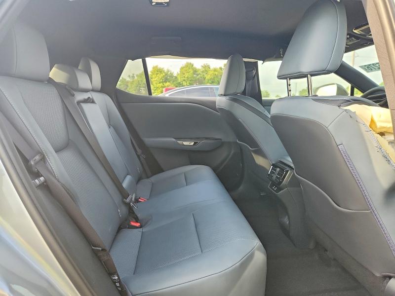 Photo 11 from auction – 2024 LEXUS ES 300H with VIN JTJBDADB1TA006982