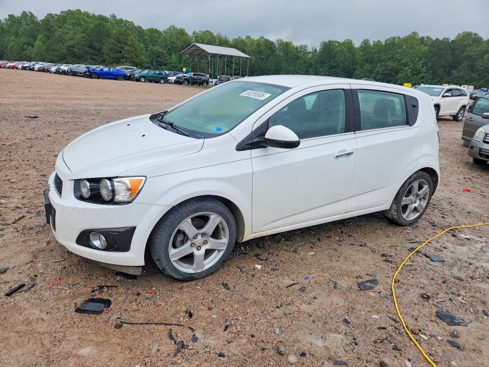 CHEVROLET SONIC 2015 with VIN 1G1JE6SB5F4212040 - Photo from auction