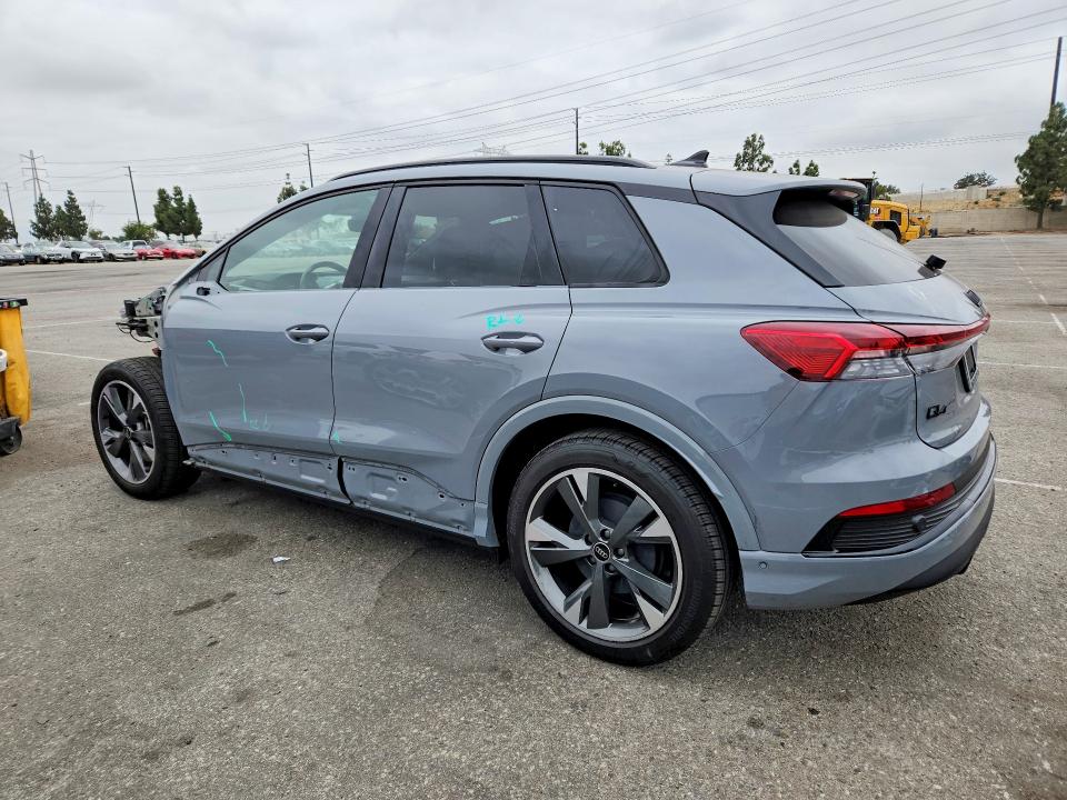Zdjęcie 2 z aukcji – 2024 AUDI Q4 E-TRON z VIN WA1LUBFZXRP058912