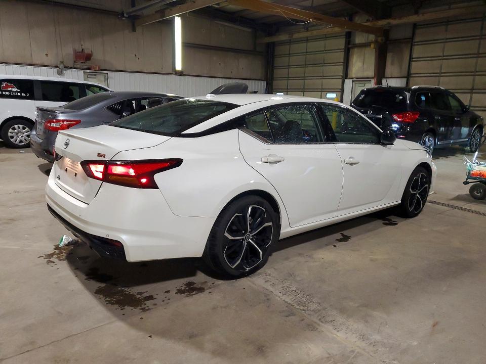 Photo 3 from auction – 2024 NISSAN ALTIMA with VIN 1N4BL4CV4RN419618