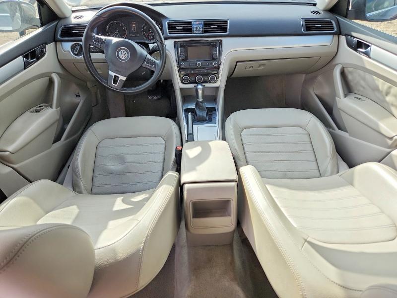 Zdjęcie 8 z aukcji – 2012 VOLKSWAGEN PASSAT z VIN 1VWBM7A32CC047223