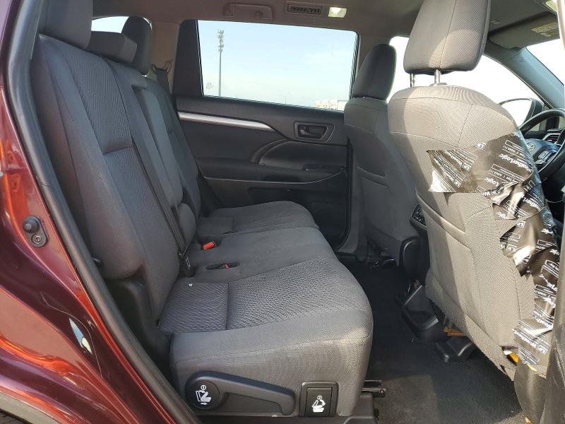 Photo 11 from auction – 2019 TOYOTA HIGHLANDER with VIN 5TDZZRFH9KS296411