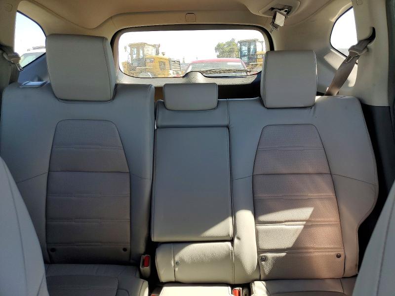 Photo 10 from auction – 2018 HONDA CR-V with VIN 7FARW2H96JE095613