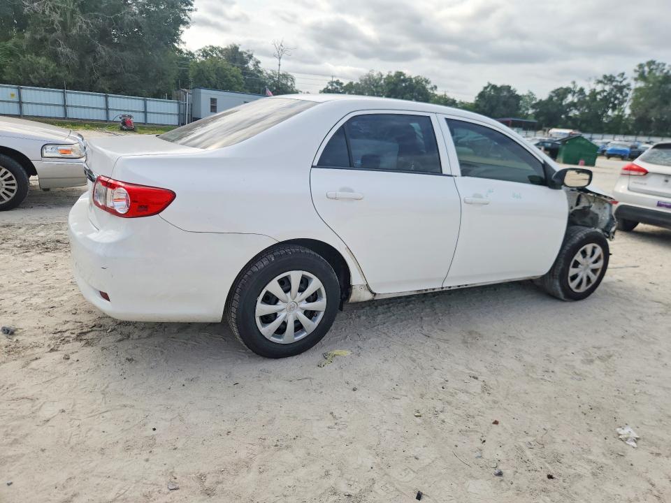 Photo 3 from auction – 2013 TOYOTA COROLLA with VIN 5YFBU4EE5DP192858