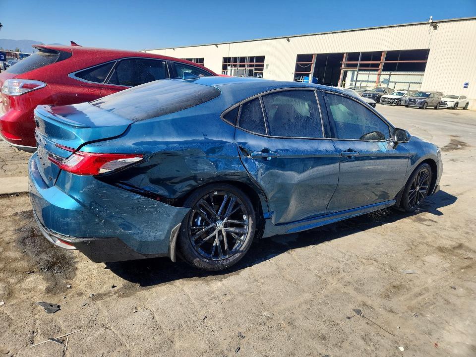 صورة رقم 3 من المزاد - 2026 TOYOTA CAMRY مع VIN 4T1DAACK2TU290963