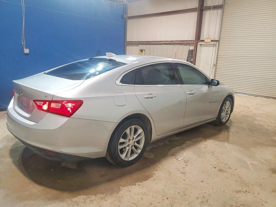 Photo 3 from auction – 2016 CHEVROLET MALIBU with VIN 1G1ZE5STXGF303932